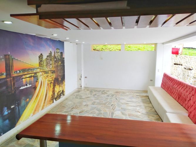 Casa de 5 alcobas en venta en Ciudad Jardin, Cali, 1615 m² · foto 5 de 16