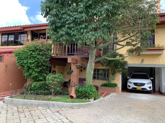 Casa de 3 alcobas en venta en Villa Campestre, Soledad, 392 m² · foto 3 de 16