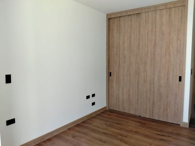 Apartamento de 3 alcobas en arriendo en El Poblado, Medellín, 133 m² · foto 10 de 19