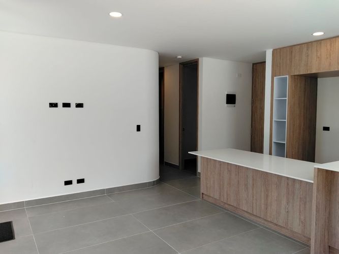 Apartamento de 3 alcobas en arriendo en El Poblado, Medellín, 133 m² · foto 9 de 19