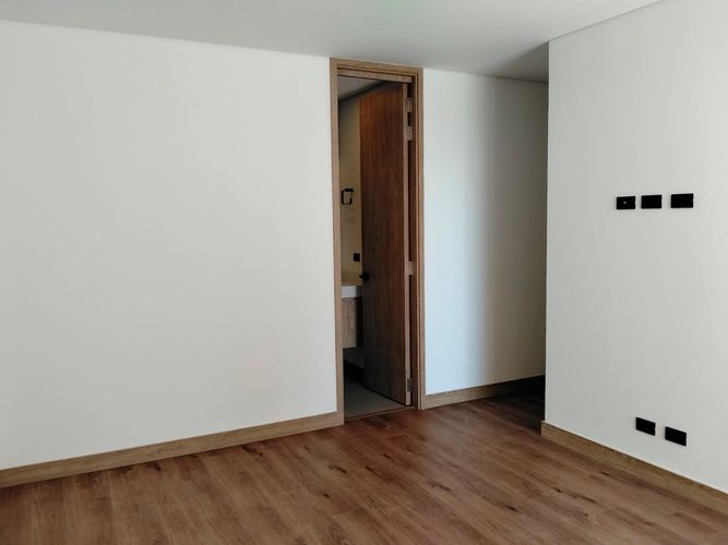 Apartamento de 3 alcobas en arriendo en El Poblado, Medellín, 133 m² · foto 12 de 19