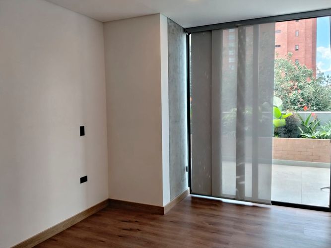 Apartamento de 3 alcobas en arriendo en El Poblado, Medellín, 133 m² · foto 13 de 19
