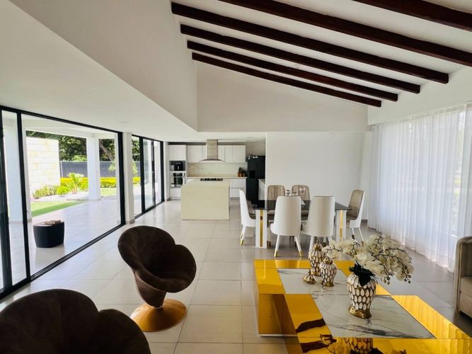 Casa de 5 alcobas en venta en Matapalo, Palmira, 491 m² · foto 5 de 24