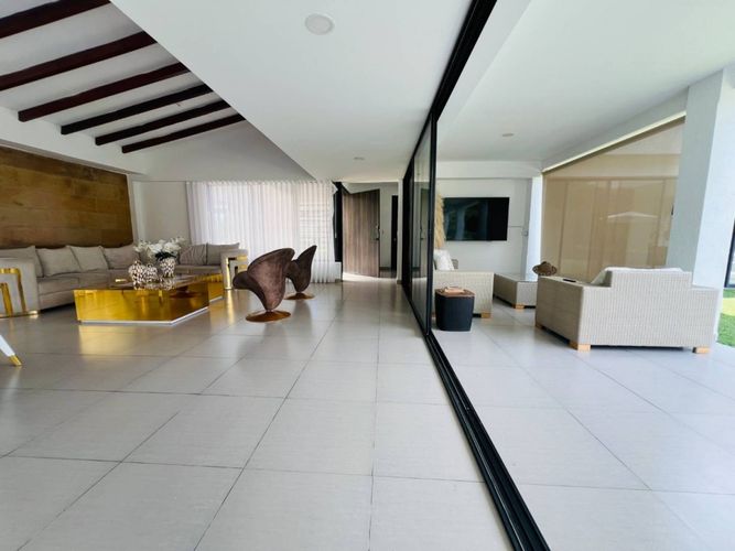 Casa de 5 alcobas en venta en Matapalo, Palmira, 491 m² · foto 8 de 24