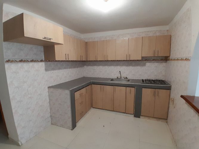 Casa de 8 alcobas en venta en Las Margaritas, Soledad, 180 m² · foto 4 de 24