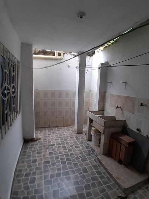 Casa de 8 alcobas en venta en Las Margaritas, Soledad, 180 m² · foto 5 de 24