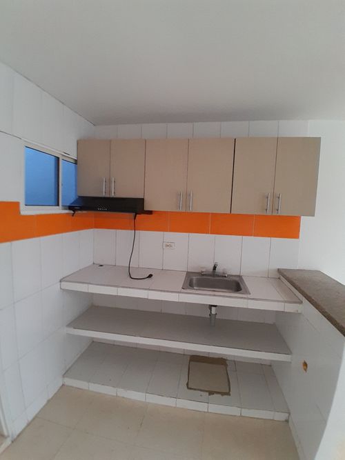 Casa de 8 alcobas en venta en Las Margaritas, Soledad, 180 m² · foto 19 de 24