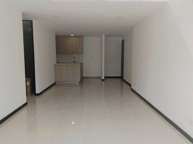 Apartamento de 3 alcobas en arriendo en El Poblado, Medellín, 79 m² · foto 6 de 17