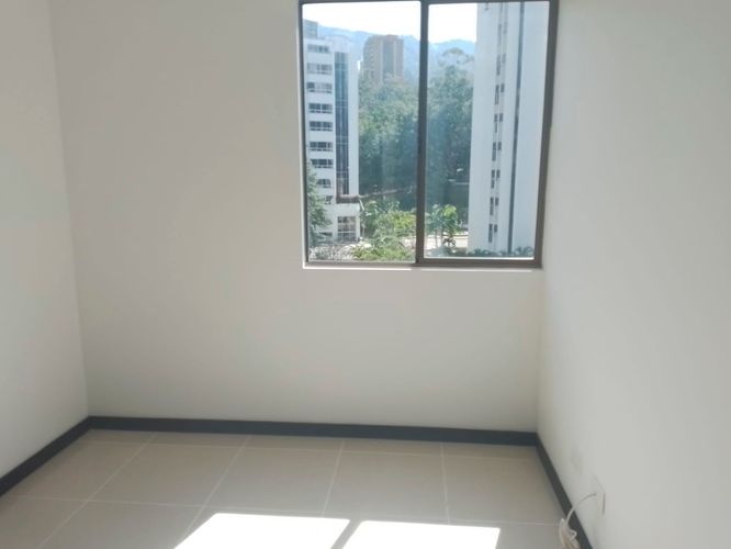Apartamento de 3 alcobas en arriendo en El Poblado, Medellín, 79 m² · foto 15 de 17