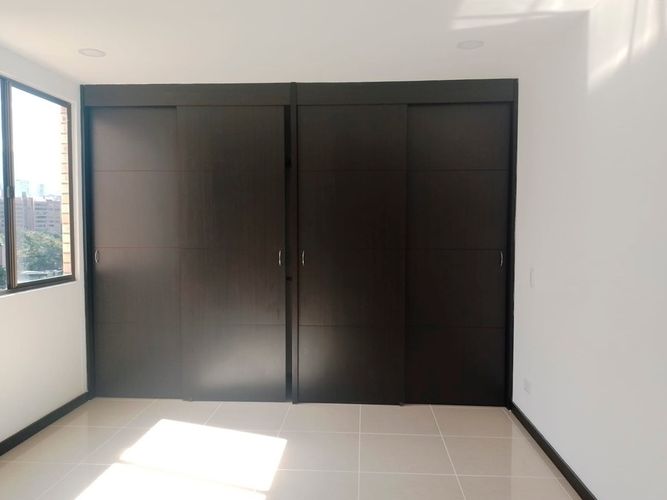 Apartamento de 3 alcobas en arriendo en El Poblado, Medellín, 79 m² · foto 14 de 17