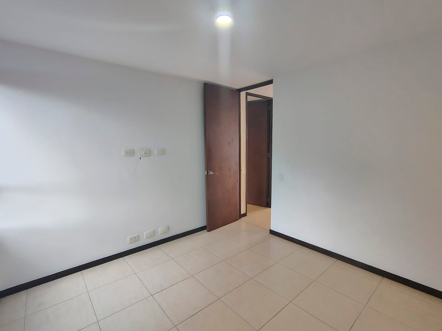 Apartamento en arriendo en El Poblado, Medellín · foto 10 de 15