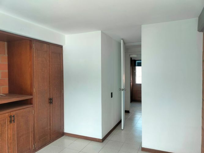 Apartamento de 3 alcobas en arriendo en El Poblado, Medellín, 64 m² · foto 10 de 13