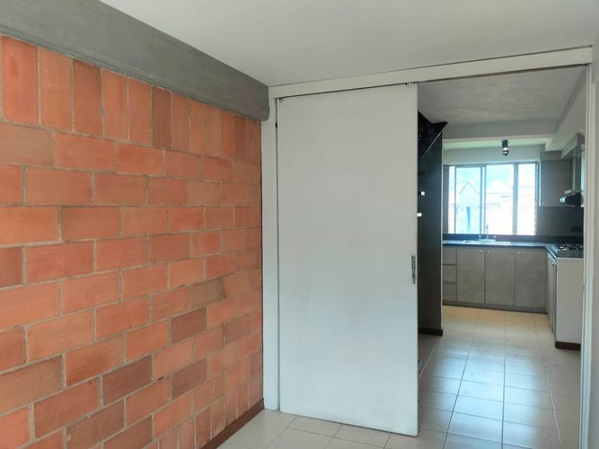 Apartamento de 3 alcobas en arriendo en El Poblado, Medellín, 64 m² · foto 9 de 13