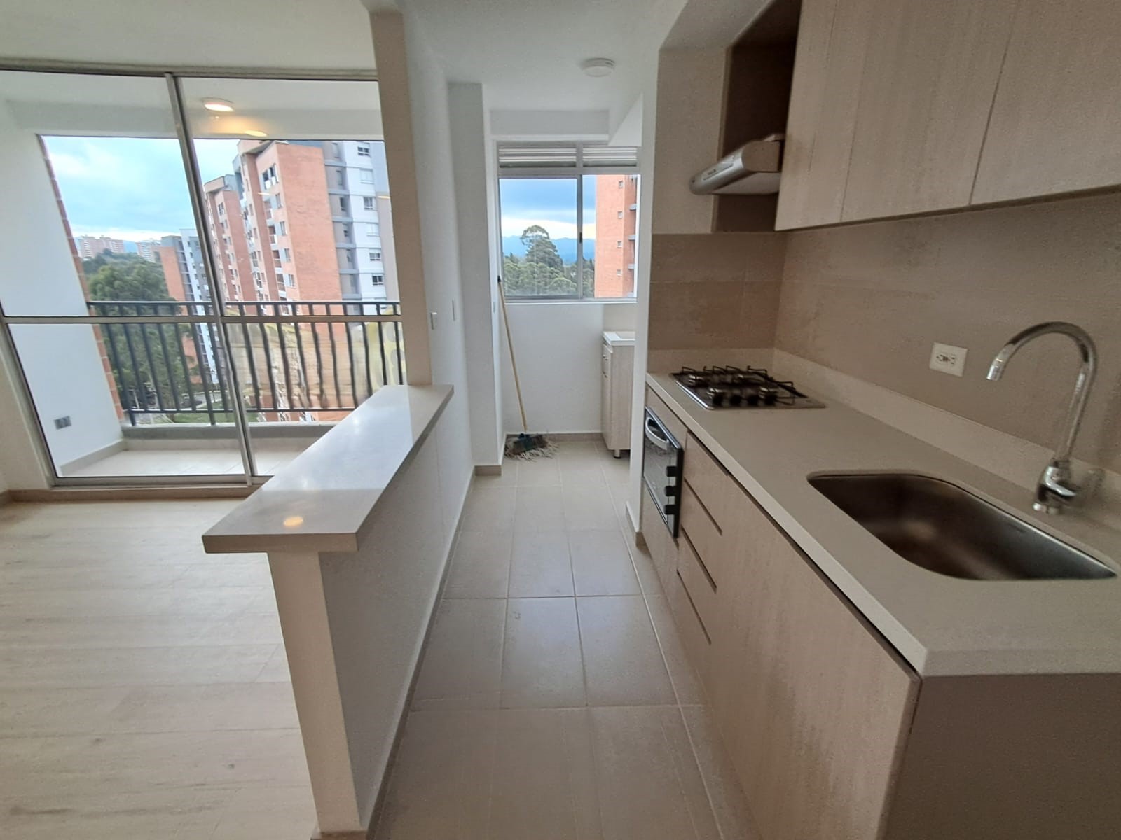Apartamento en arriendo en Los Colegios, Rionegro · foto 2 de 10