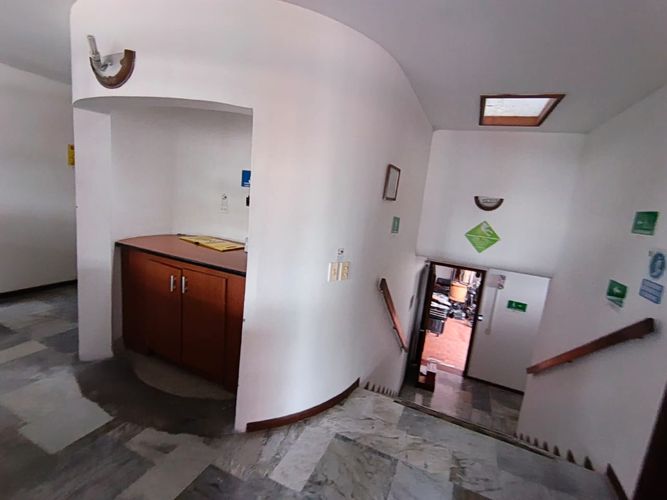 Casa de 23 alcobas en venta en La Arboleda, Manizales, 701 m² · foto 4 de 24