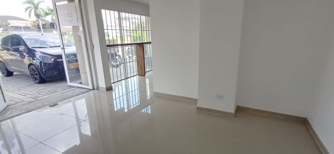Local en arriendo en La Flora, Cali, 24 m² · foto 3 de 7