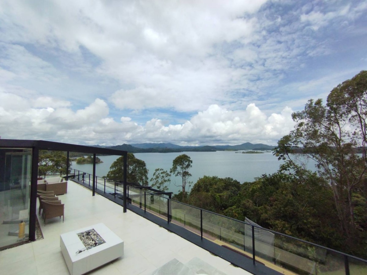 3BR Apartment in Los naranjos (211 m²) for Sale