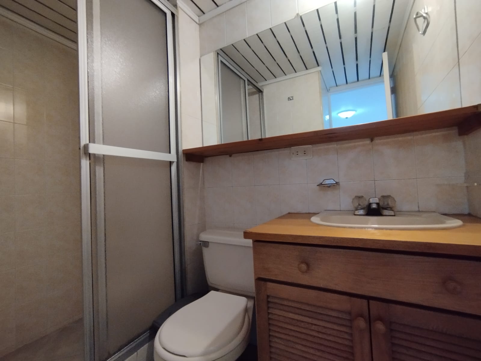 Apartamento en arriendo en El Poblado, Medellín · foto 5 de 14