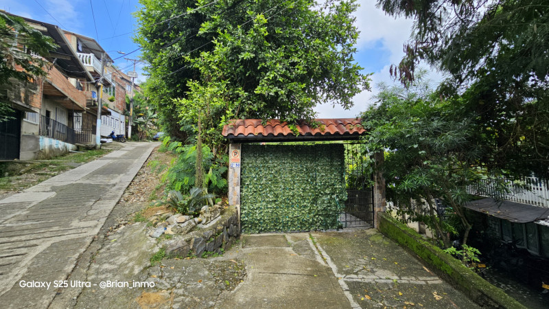 Casa en Arriendo en Santa rita, Cali