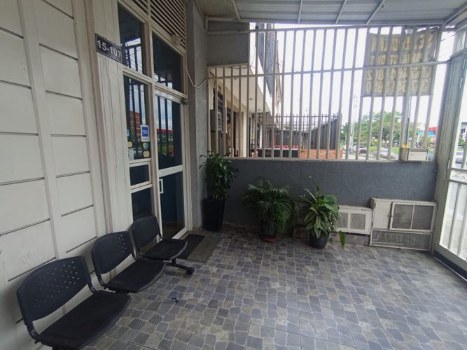 Edificio en arriendo en Junin, Cali, 684 m² · foto 2 de 16