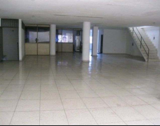 Casa de 6 alcobas en arriendo en Guayaquil, Cali, 1035 m² · foto 2 de 21