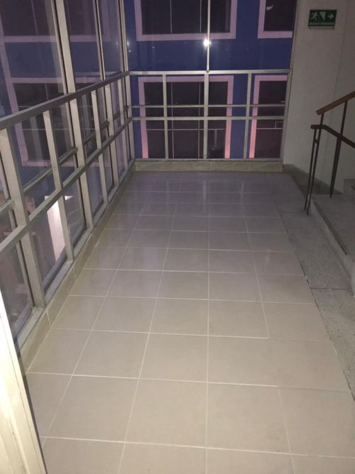 Edificio en arriendo en San Pedro, Cali, 1335 m² · foto 4 de 5