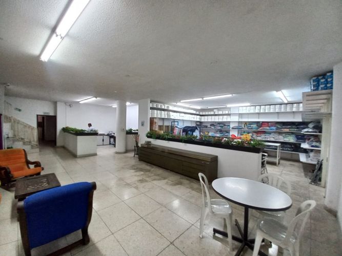 Casa de 6 alcobas en arriendo en Guayaquil, Cali, 1035 m² · foto 18 de 21