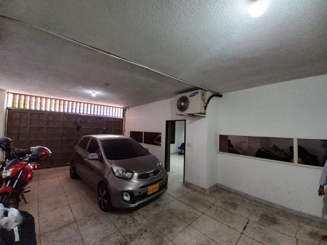 Casa de 6 alcobas en arriendo en Guayaquil, Cali, 1035 m² · foto 20 de 21