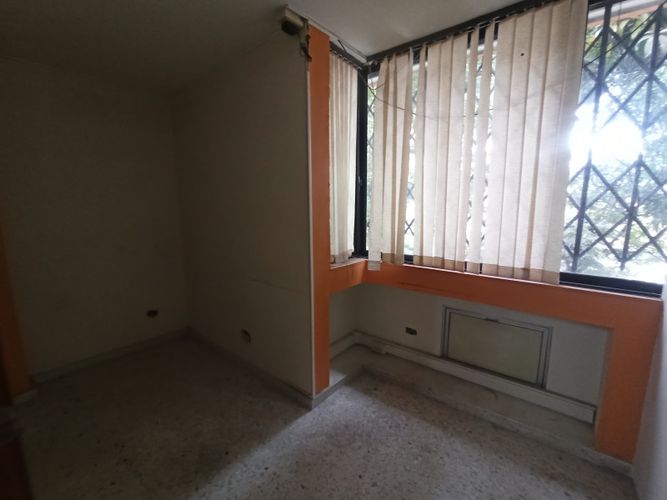 Edificio en arriendo en Santa Monica, Cali, 664 m² · foto 18 de 24