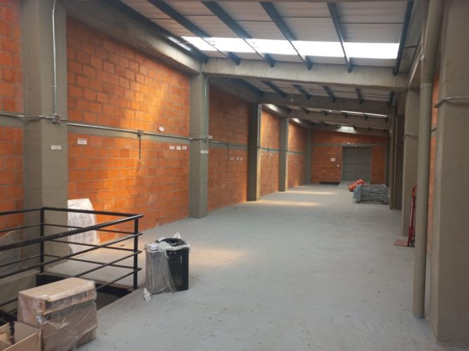 Bodega en arriendo en San Nicolas, Cali, 253 m² · foto 2 de 7