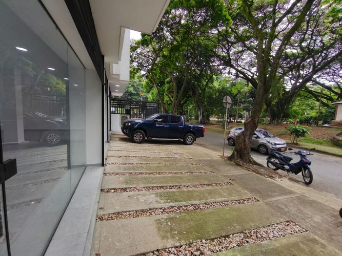 Local en arriendo en Ciudad Capri, Cali, 145 m² · foto 2 de 13