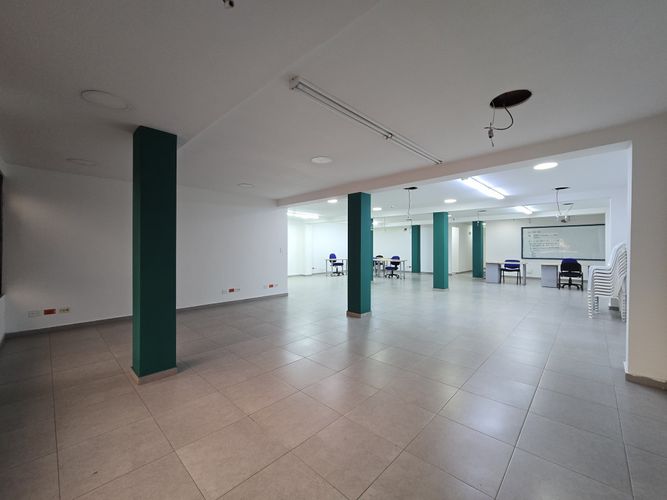 Edificio en venta en San Vicente, Cali, 695 m² · foto 5 de 22