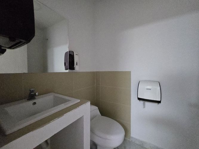 Edificio en venta en San Vicente, Cali, 695 m² · foto 18 de 22