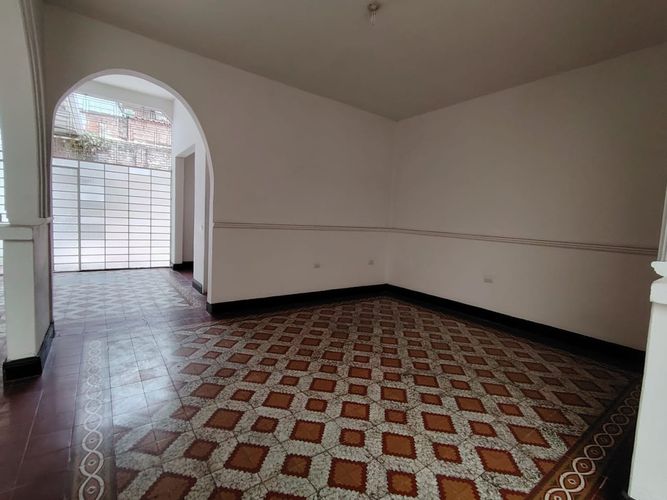 Casa de 3 alcobas en arriendo en Bellavista, Yumbo, 358 m² · foto 3 de 22
