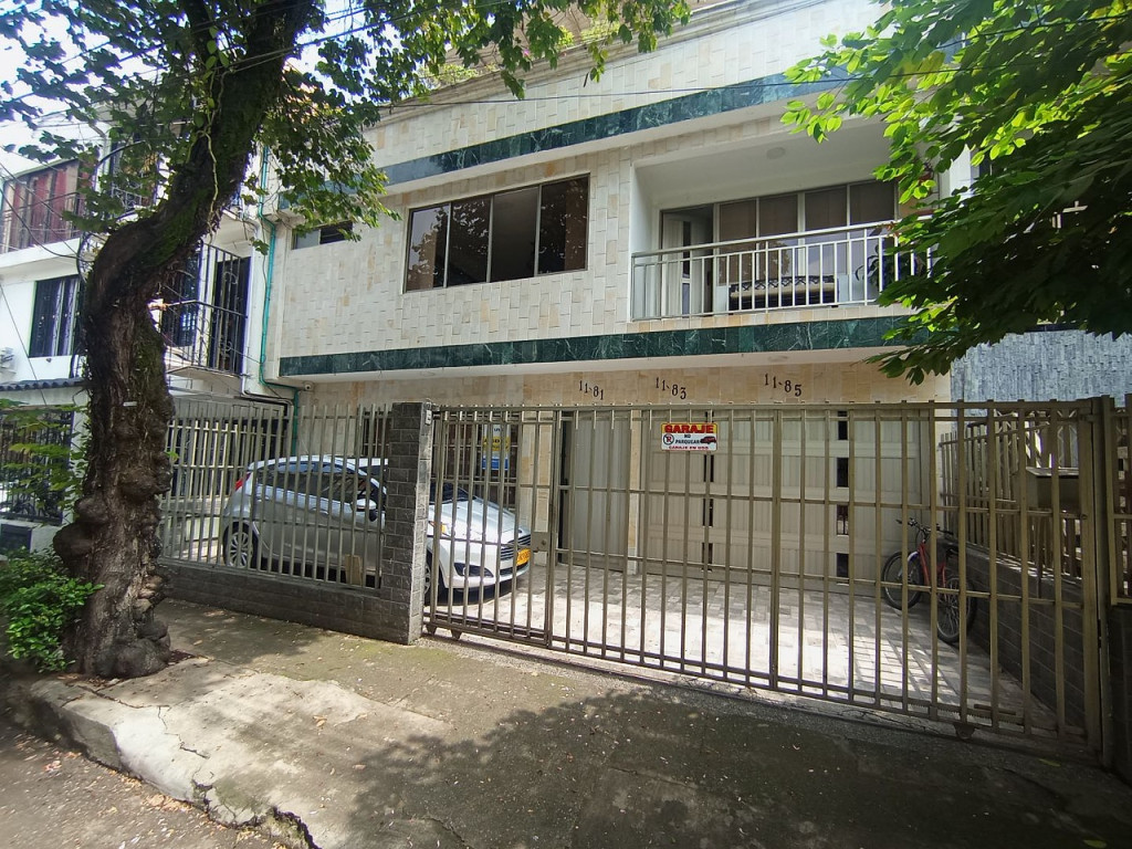 Casa en Arriendo en Departamental, Cali en Departamental