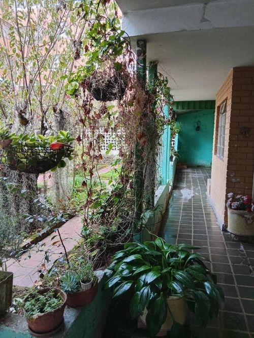Casa de 8 alcobas en venta en Villemar, Bogotá, 375 m² · foto 24 de 24