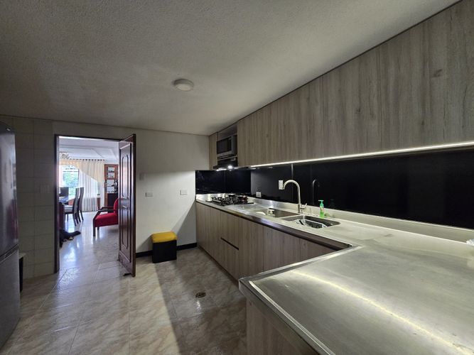 Apartamento de 4 alcobas en venta en Tejares Cristales, Cali, 212 m² · foto 2 de 21