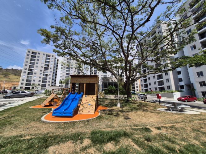 Apartamento de 2 alcobas en venta en Arroyohondo, Yumbo, 70 m² · foto 18 de 20