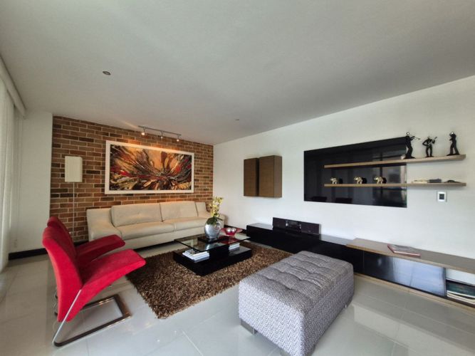 Apartamento de 3 alcobas en venta en Ciudad Jardin, Cali, 200 m² · foto 4 de 24