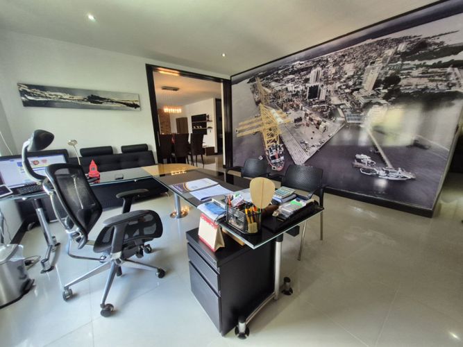 Apartamento de 3 alcobas en venta en Ciudad Jardin, Cali, 200 m² · foto 12 de 24