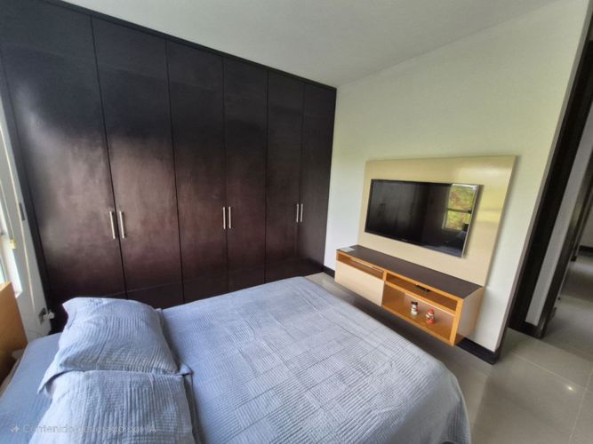 Apartamento de 3 alcobas en venta en Ciudad Jardin, Cali, 200 m² · foto 16 de 24