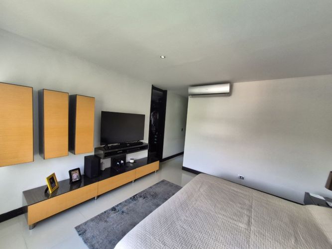 Apartamento de 3 alcobas en venta en Ciudad Jardin, Cali, 200 m² · foto 24 de 24