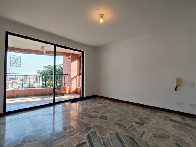 Apartamento de 2 alcobas en venta en Granada, Cali, 110 m² · foto 9 de 24