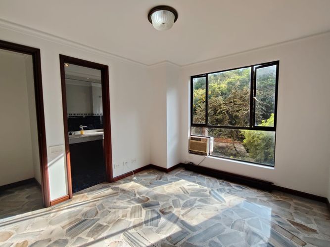 Apartamento de 2 alcobas en venta en Granada, Cali, 110 m² · foto 14 de 24