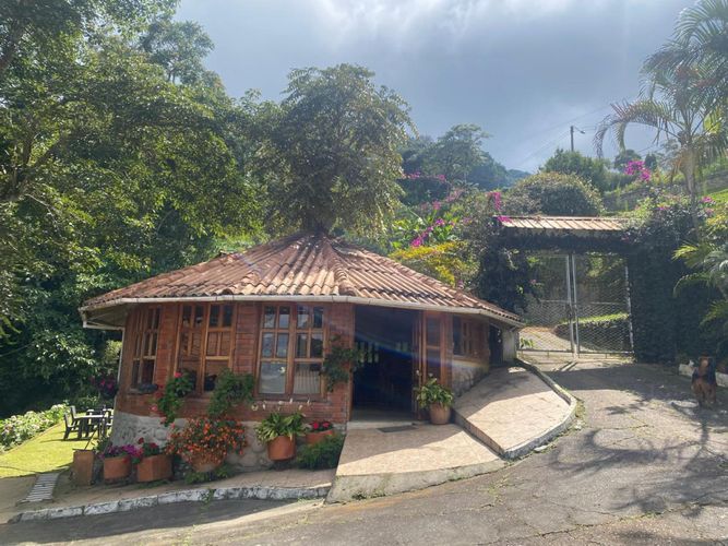 Casa de 4 alcobas en venta en La Elvira, Cali, 406 m² · foto 4 de 12
