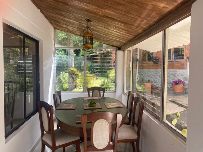 Casa de 4 alcobas en venta en La Elvira, Cali, 406 m² · foto 9 de 12