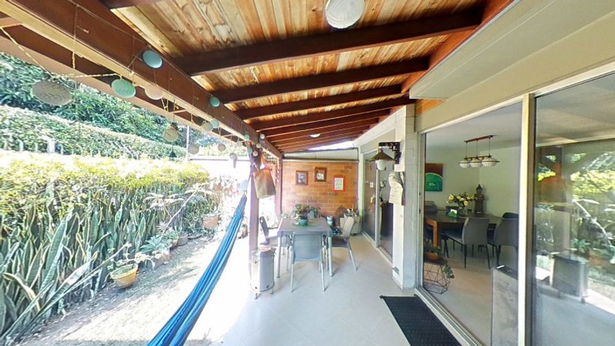Casa en venta en Ciudad Jardin, Cali · foto 2 de 21