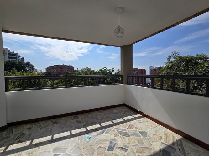 Apartamento en venta en Juanambu, Cali · foto 5 de 24