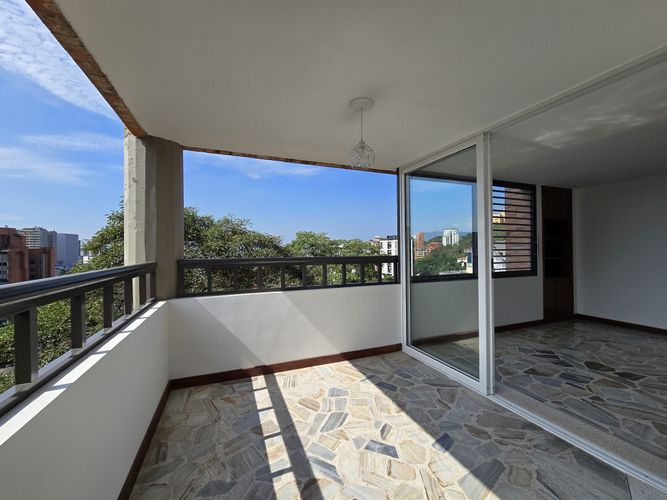 Apartamento en venta en Juanambu, Cali · foto 6 de 24