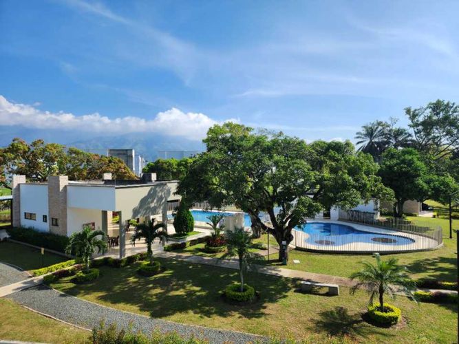 Casa de 5 alcobas en venta en Las Mercedes, Jamundí, 281 m² · foto 2 de 20